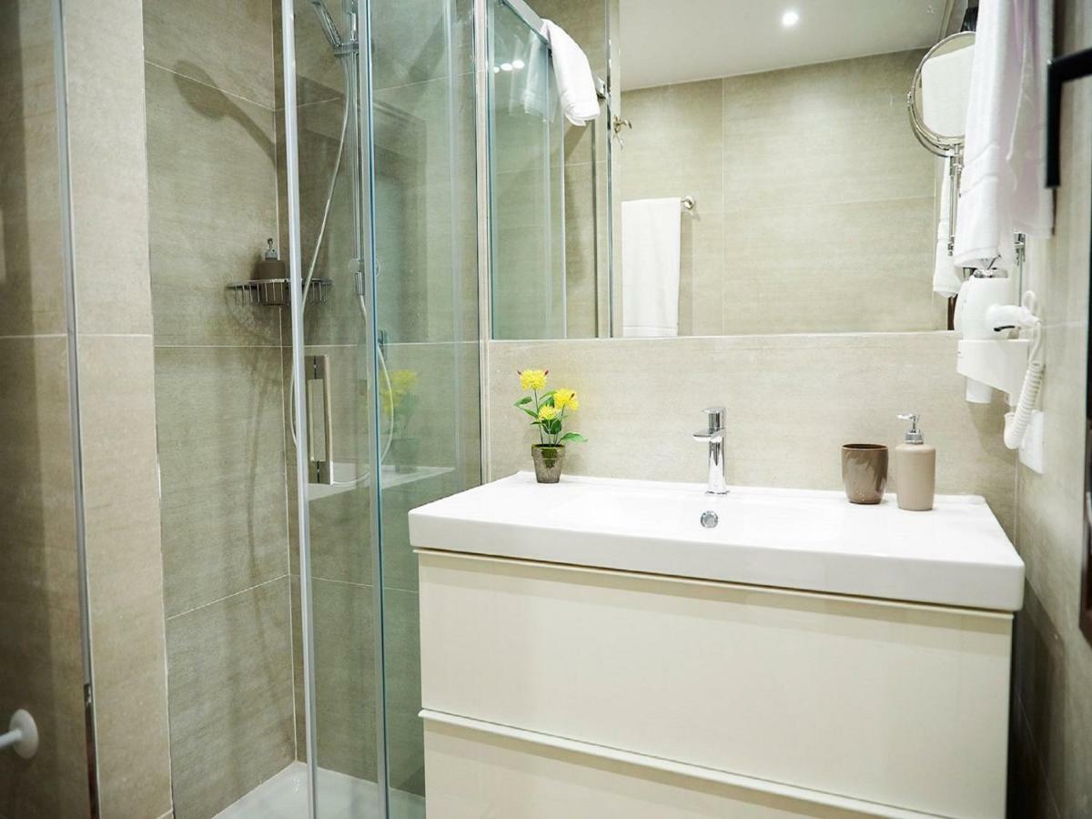 Apartamentos San Pablo Caces المظهر الخارجي الصورة