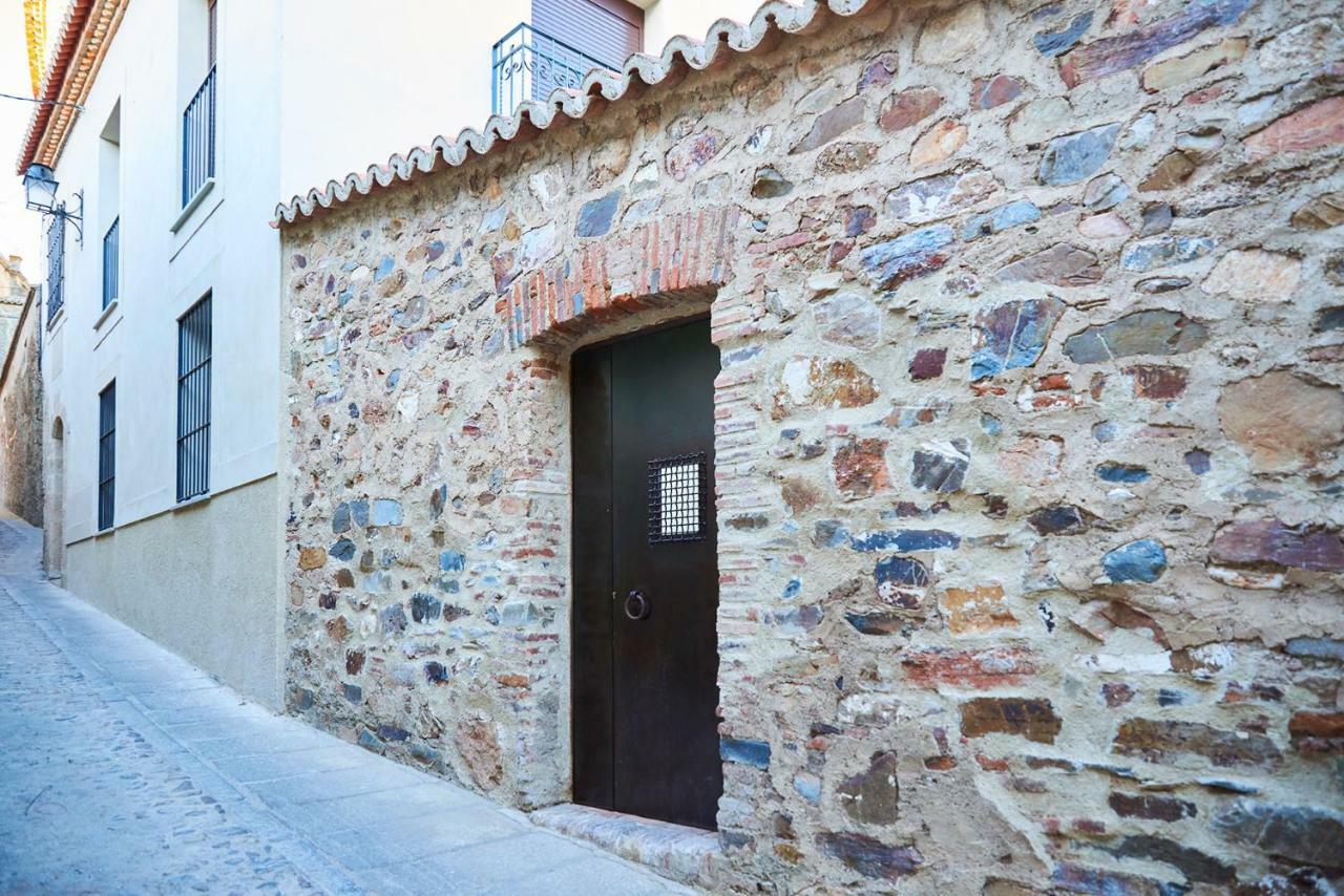 Apartamentos San Pablo Caces المظهر الخارجي الصورة